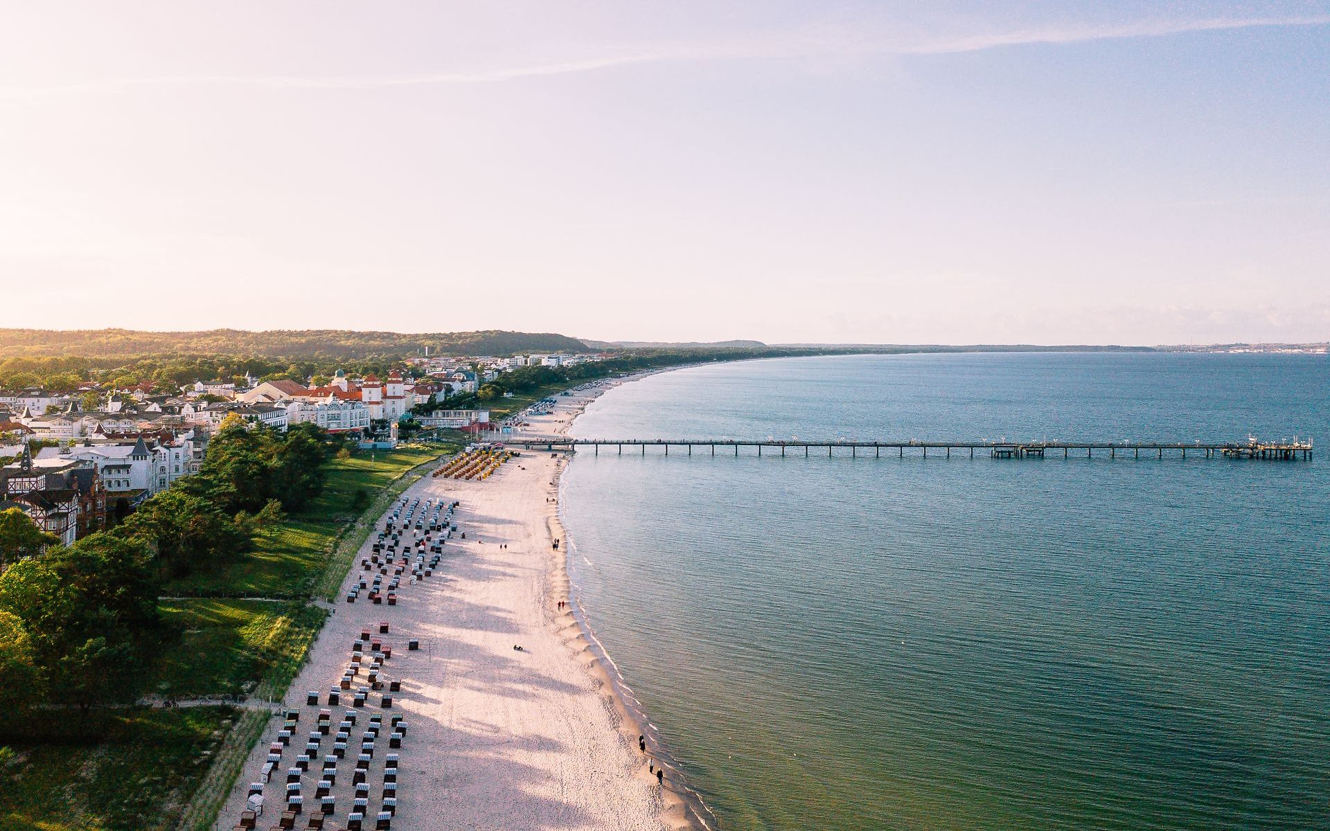 Blick auf Strandpromenade